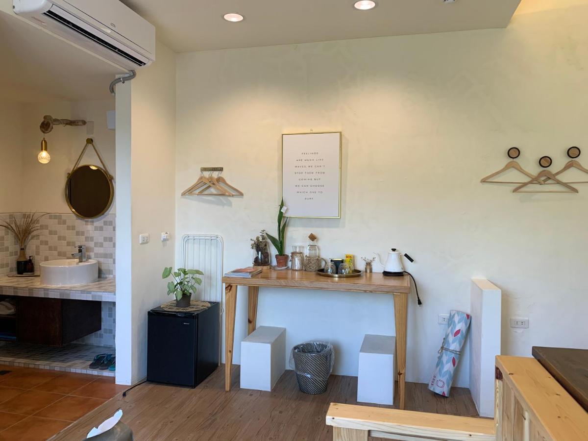 W24墾丁民宿墾丁大街一館bnb Esterno foto