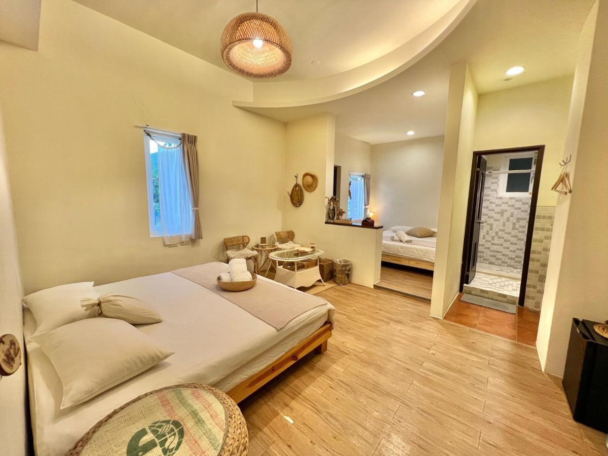 W24墾丁民宿墾丁大街一館bnb Esterno foto